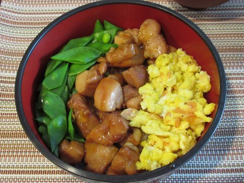 鶏照り焼きの三色丼